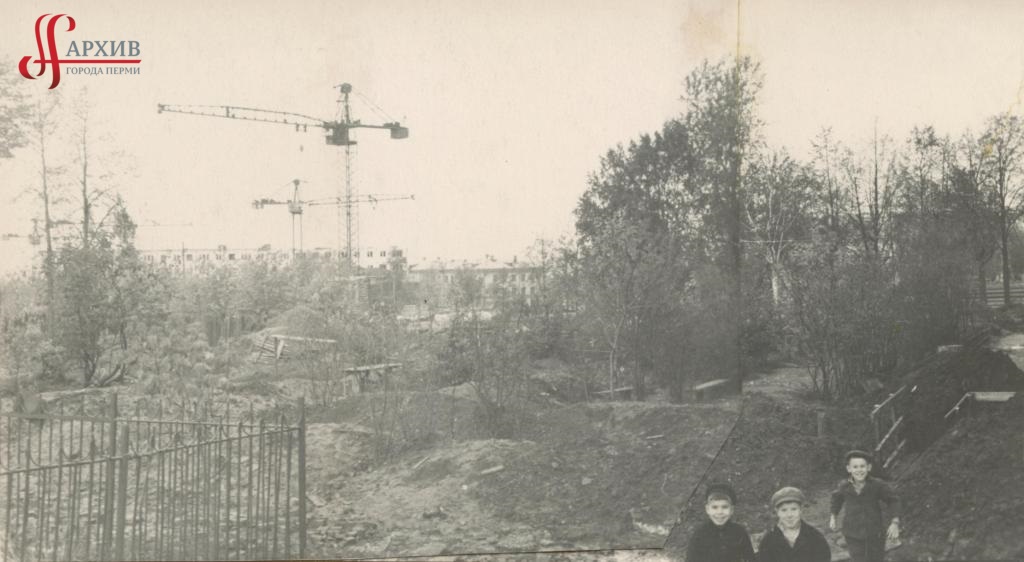 Строительство 5-этажных домов по ул. Механошина. 3 октября 1965.