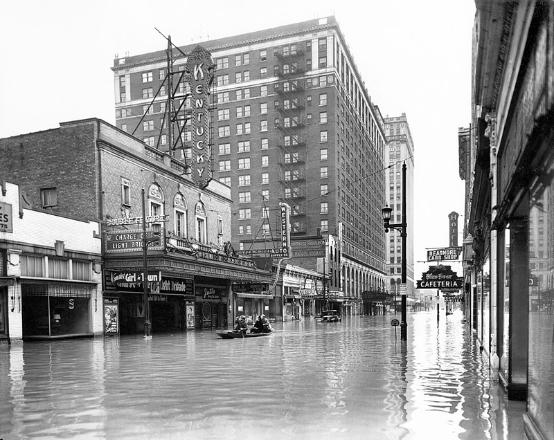 Fourth Street during 1937 flood