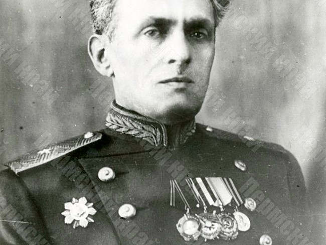 ДDirector of the Kirov Plant No. 98, Molotov, D.G. Bidinsky