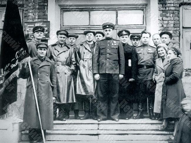 Management of the Kirov Plant No. 98, Molotov, at a rally to mark Victory over Germany