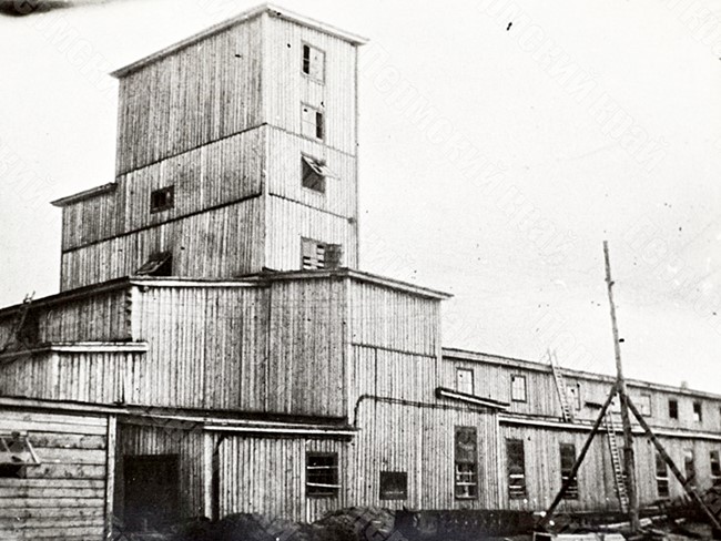 Здание цеха №1 Березниковского магниевого завода