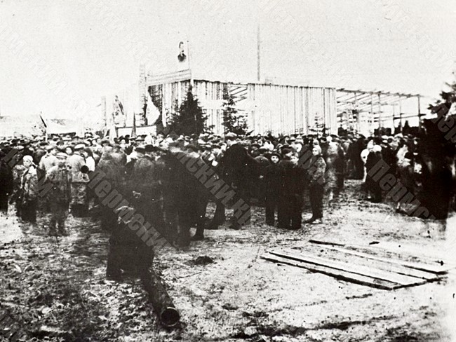 Workers of the Berezniki Magnesium Plant at a rally celebrating the completion of construction and commissioning of this plant