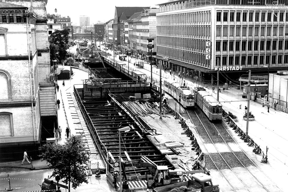 Baustelle der Stadtbahn. 15.8.1979. Stadtarchiv Duisburg. Duisburg, Königstraße, Nr. 33.