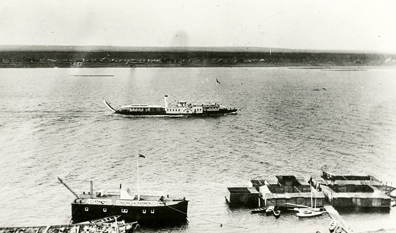 Река Кама. Купальни под Яхт-клубом в [1912-1916] гг.